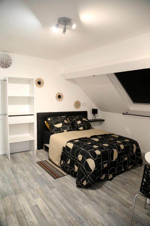 Jupiter Apartment Saint-Quentin  Bagian luar foto
